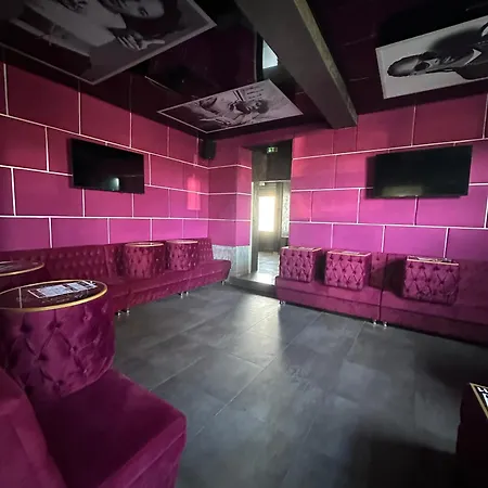 Mikes Bude Mit & Bar Luhden